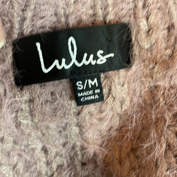 Lulu’s super soft sweater - Picture 5 of 6